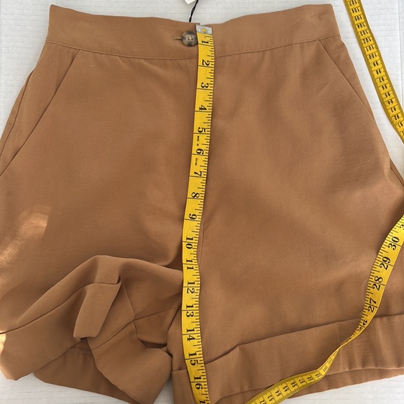 Tailored High waisted  shorts Zara small - Picture 9 of 10